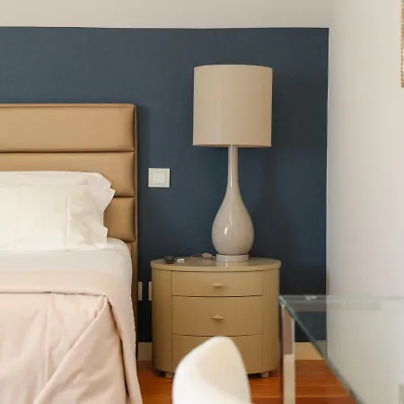 Sundial Gardens & Suites 4* Sandim