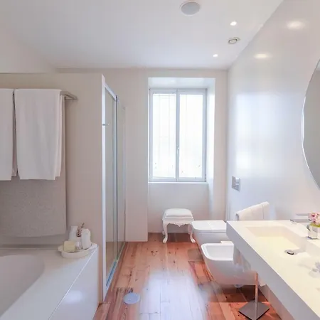 ホテル Sundial Gardens & Suites Sandim