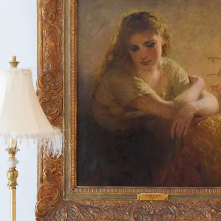 Sundial Gardens & Suites Sandim