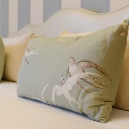 Sundial Gardens & Suites ホテル