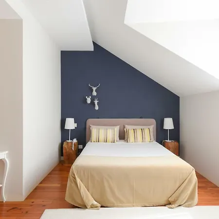 Sundial Gardens & Suites 4*