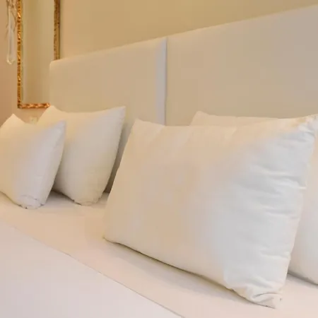 Hotel Sundial Gardens & Suites Sandim