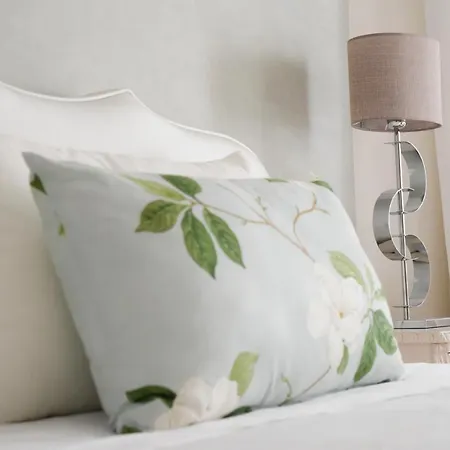 Sundial Gardens & Suites ホテル 4*