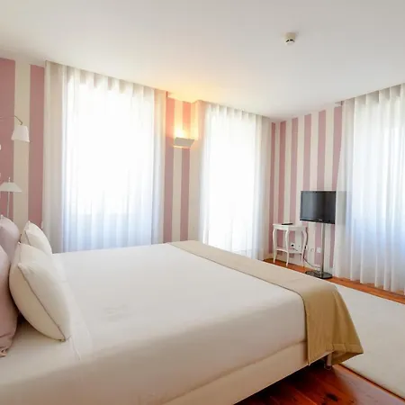 Sundial Gardens & Suites 4* Sandim