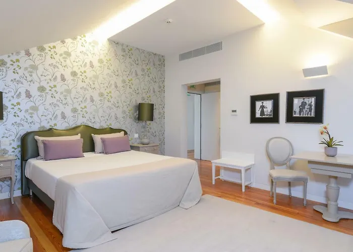 Hotel Sundial Gardens & Suites 4*