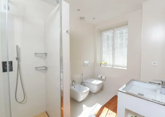 Hotel Sundial Gardens & Suites Sandim