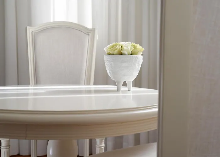 Hotel Sundial Gardens & Suites 4*